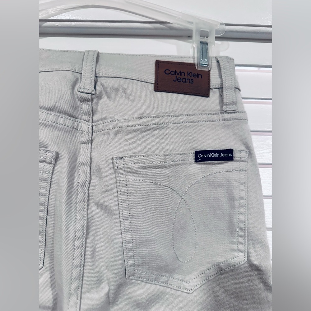 🆕Calvin Klein gray high rise skinny jeans women - Picture 2 of 10